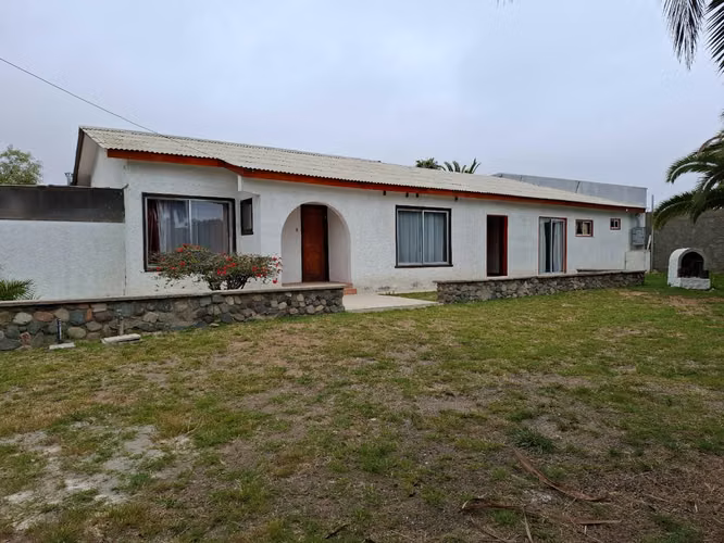 Casa Familiar 10 a 14 personas a pasos de la playa