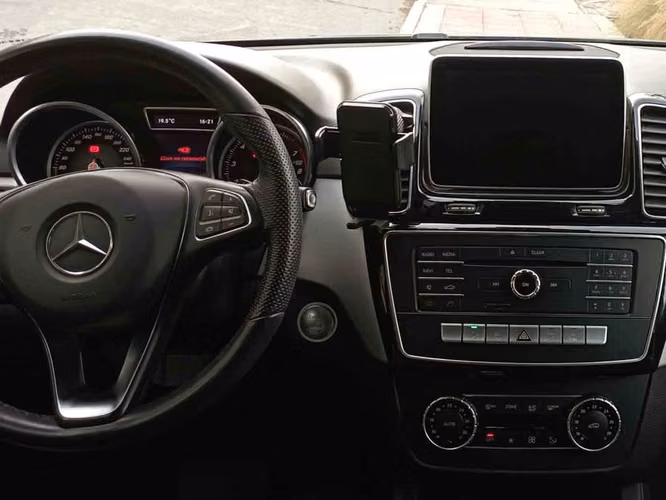 MERCEDES-BENZ GLE 400 2016