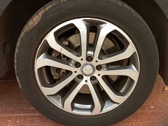 MERCEDES-BENZ GLE 400 2016