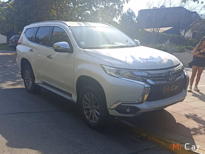 MITSUBISHI MONTERO SPORT 2019