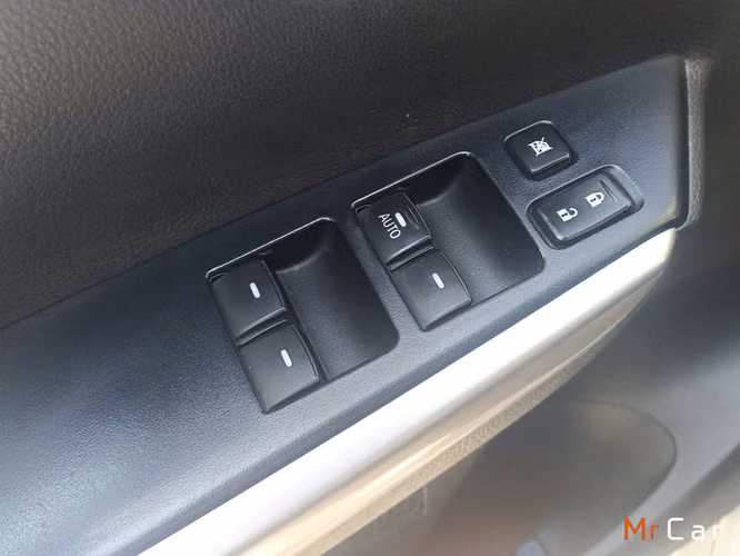 MITSUBISHI MONTERO SPORT 2019