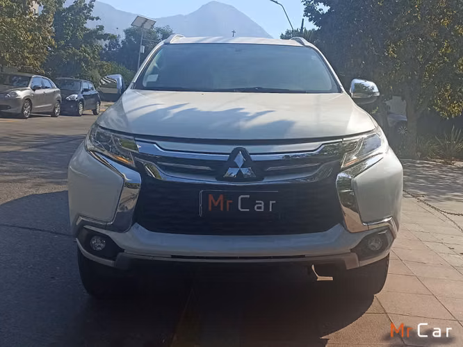MITSUBISHI MONTERO SPORT 2019