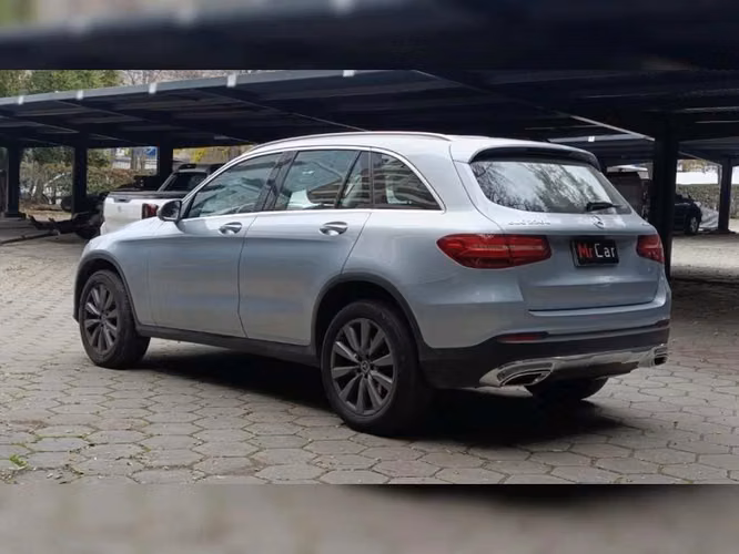 MERCEDES-BENZ GLC 220 2018 - Imagen 4