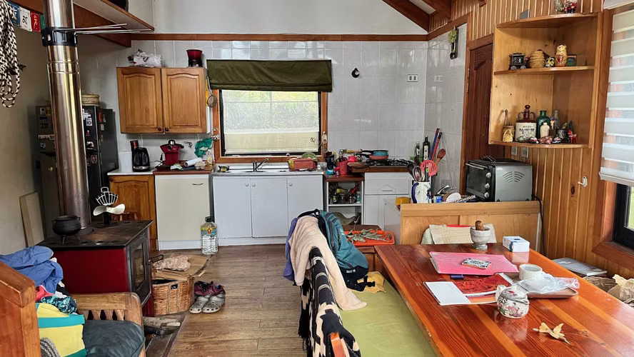 Venta de parcela con casa en Agua del Obispo
