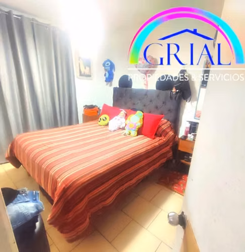 Se vende amplia Casa con Local Comercial en centro de Lampa