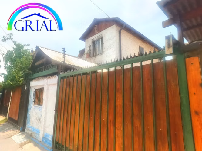 Se vende Terreno con dos Casas amplias mas local comercial