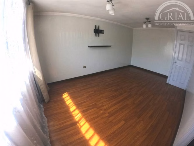 Casa con opcion local Comercial 3d,1b La Pintana