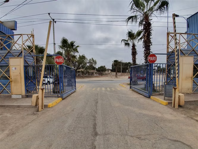 OFICINA Oficinas con amplia bodega en venta en Parque Comercial De Copiapo.