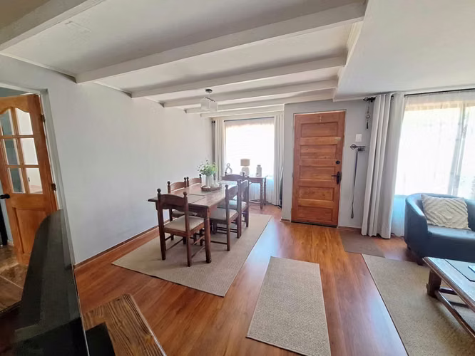 Casa en excelente estado (80738)
