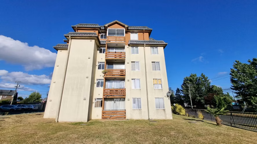 Excelente Departamento Condominio Lomas del Río 2