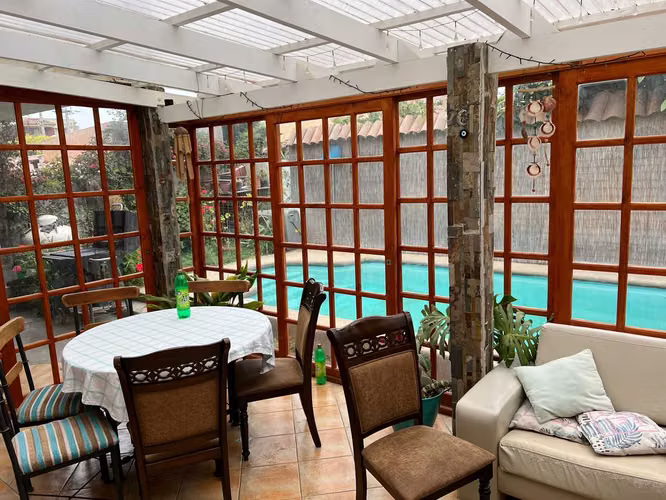 Venta amplia casa 4D,3B PISCINA (81666)