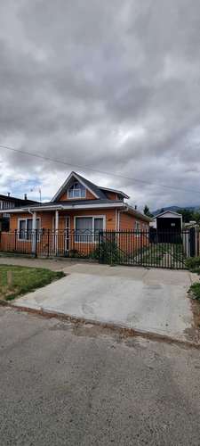 Inversión sector céntrico Coyhaique 625m2  (82086)