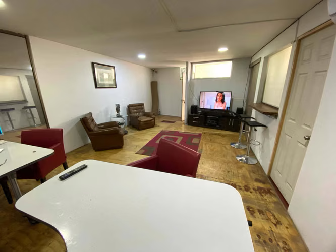 Vendo Bodega con oficina en Quinta Normal (82416)