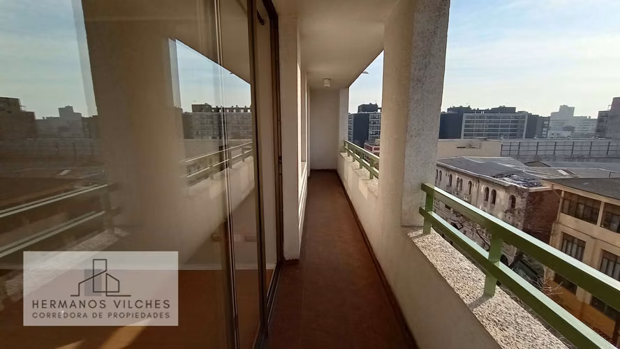 Dpto. 2 Dorm / 2 Baños / 1 Est / 1 Bod. Barrio República, Santiago.-