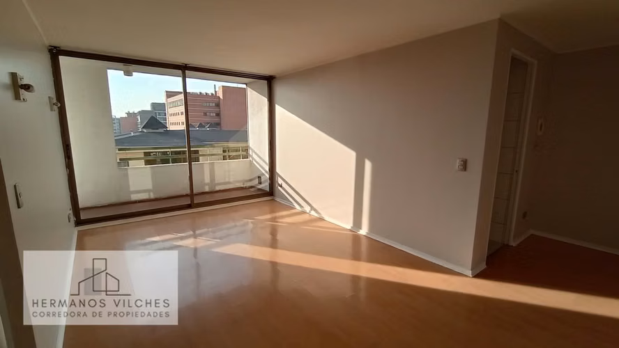 Dpto. 2 Dorm / 2 Baños / 1 Est / 1 Bod. Barrio República, Santiago.-