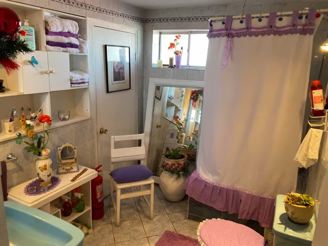 Se vende casa de 3 pisos en Playa Ancha