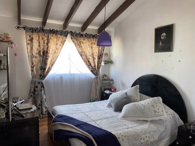 Se vende casa de 3 pisos en Playa Ancha