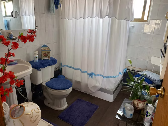 Se vende casa de 3 pisos en Playa Ancha