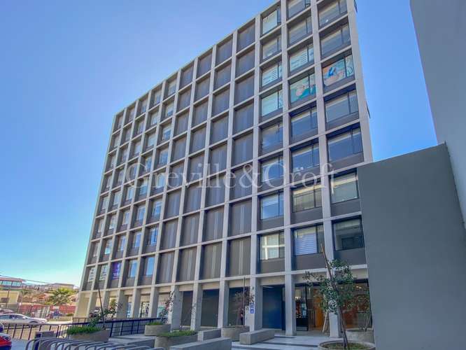 Se vende oficina de 1 ambiente, 1 baño (84353)