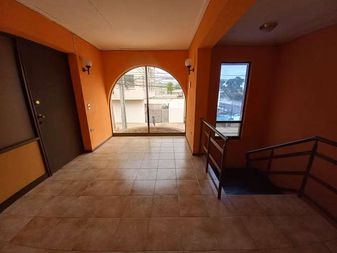 ARRIENDO AMPLIA OFICINA EN CURICÓ