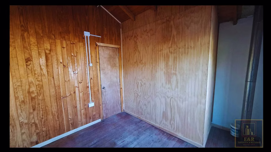 Se Arrienda Casa con local comercial  (85191)