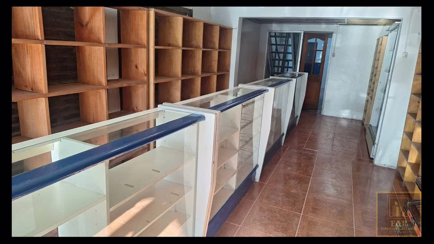 Se Arrienda Casa con local comercial  (85191)