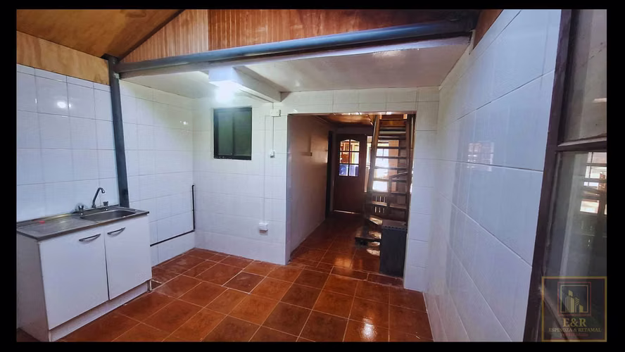 Se Arrienda Casa con local comercial  (85191)