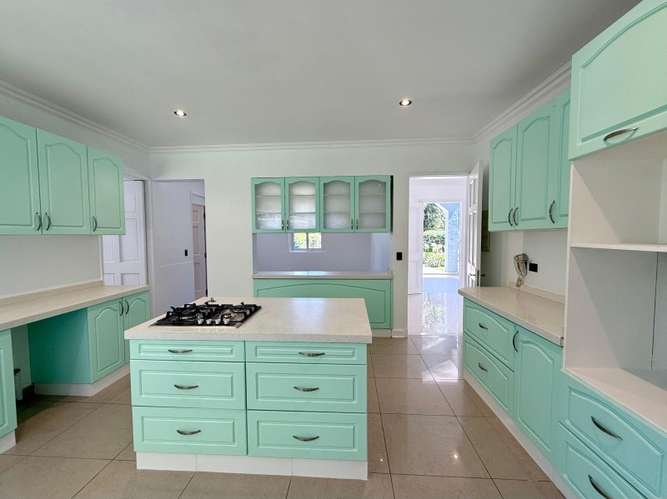 HERMOSA CASA EN VENTA DE 4D4B BRISAS DE CHICUREO - Imagen 6