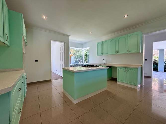 HERMOSA CASA EN VENTA DE 4D4B BRISAS DE CHICUREO - Imagen 7