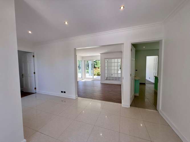 HERMOSA CASA EN VENTA DE 4D4B BRISAS DE CHICUREO - Imagen 3