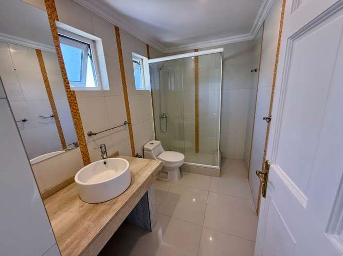 HERMOSA CASA EN VENTA DE 4D4B BRISAS DE CHICUREO - Imagen 15