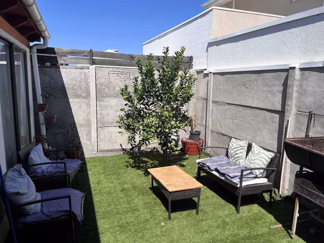 Vendo casa en condom 3 dorm 2 baño 3 estac. (86275)