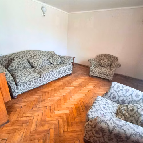 VENTA CASA ESQUINA CON DEPARTAMENTO INTERIOR Y LOCAL COMERCIAL