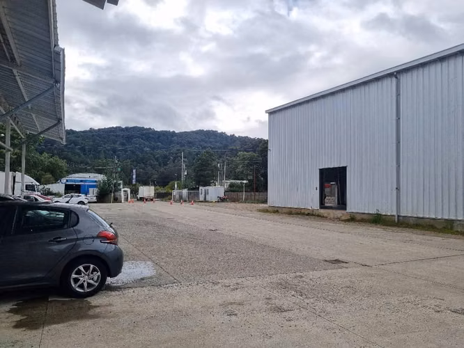 Bodega de 180 m2 en valdivia