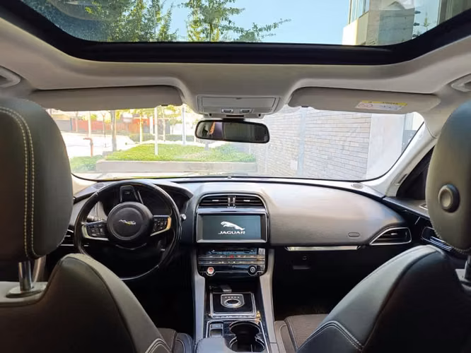 JAGUAR F-PACE 2017
