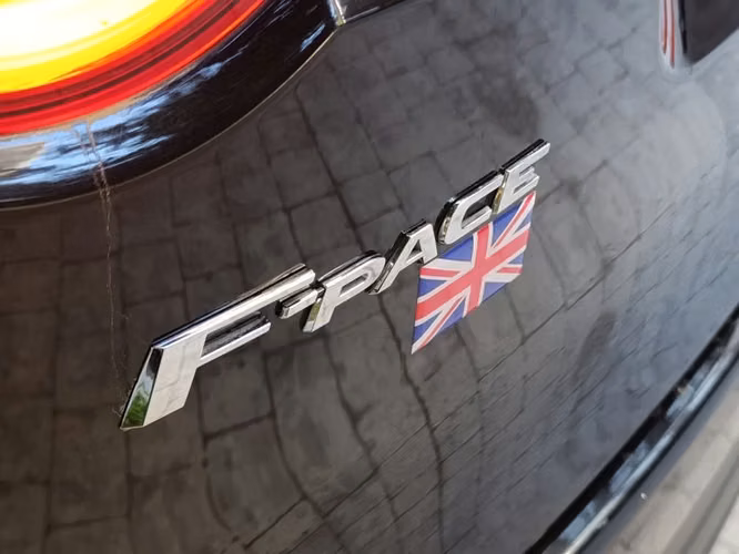 JAGUAR F-PACE 2017