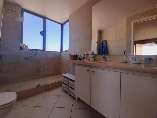 Depto tipo penthouse con gran vista al mar (87010)