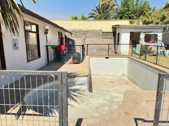 Casa para remodelar La Reina 4D Gran terreno (87042)