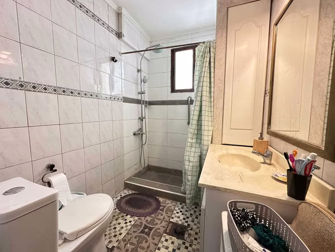 Casa para remodelar La Reina 4D Gran terreno (87042)