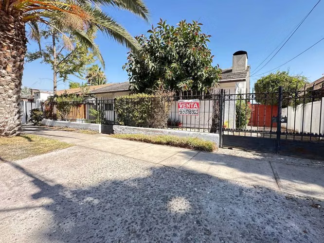 Casa para remodelar La Reina 4D Gran terreno (87042)