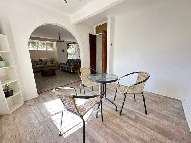 Casa para remodelar La Reina 4D Gran terreno (87042)