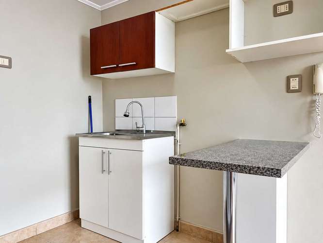 Cómodo Departamento Remodelado con Terraza (87132) - Imagen 9