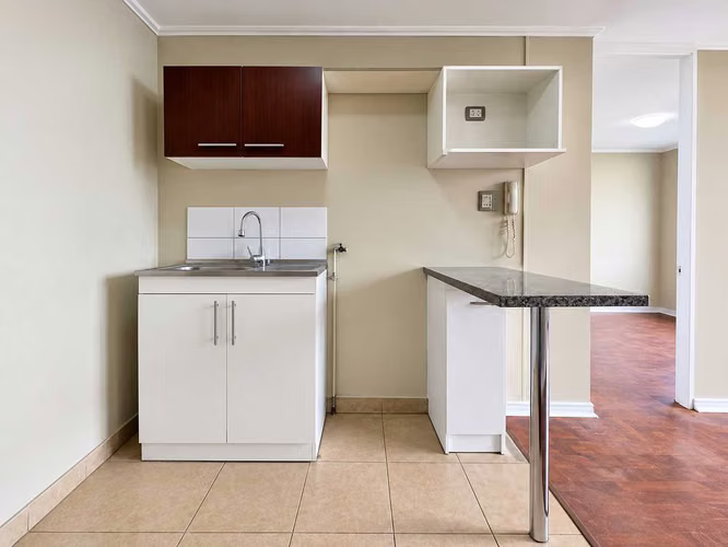 Cómodo Departamento Remodelado con Terraza (87132)