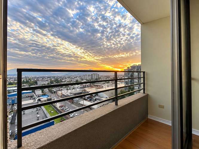 Cómodo Departamento Remodelado con Terraza (87132) - Imagen 16