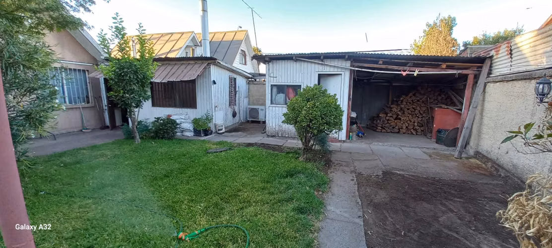 VENDO CASA EN AVENIDA RAUQUEN A 2 MINUTOS DEL HOSPITAL