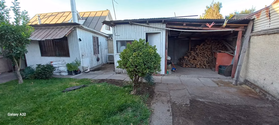 VENDO CASA EN AVENIDA RAUQUEN A 2 MINUTOS DEL HOSPITAL