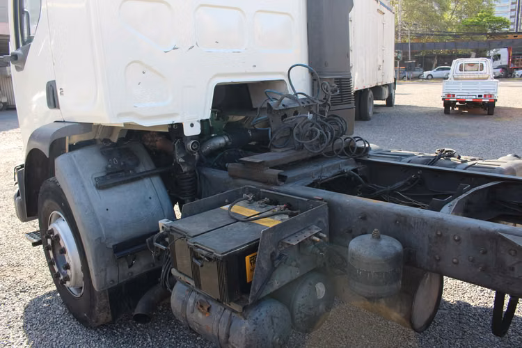Tractocamion Volvo vm17 año 2005