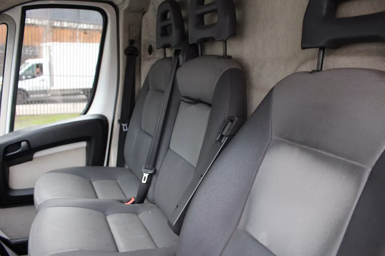 Furgon Peugeot Boxer año 2016 L2H2