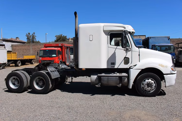 Tractocamion Freightliner CL 120 COLUMBIA AÑO 2008 TRACTO 6X4