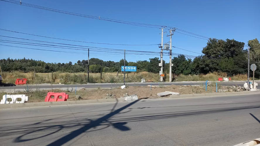 Gran Extensión De Terreno, Uso Inmobiliario Variado